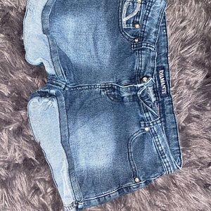 Jean shorts with jewels